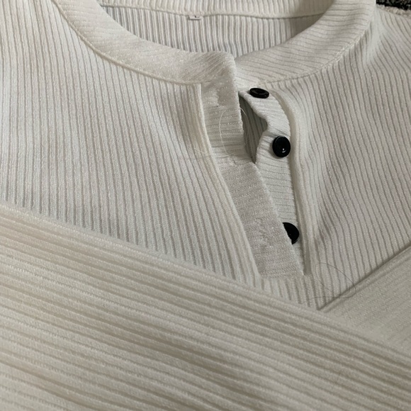 Sweater - Picture 2 of 3